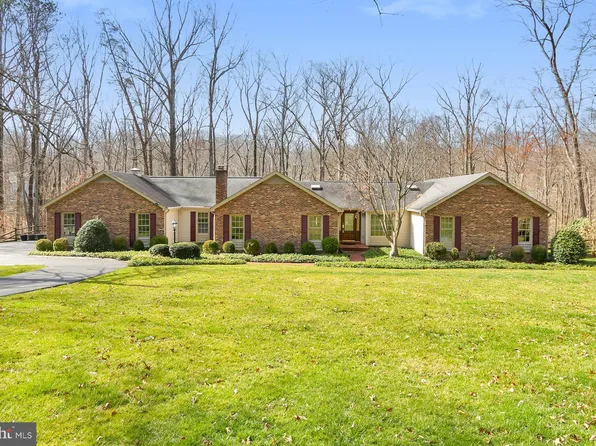 6214 Militia Ct, Fairfax Station, VA 22039