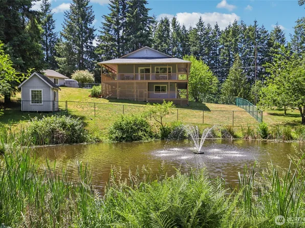 272 Bond Road, Castle Rock, WA 98611