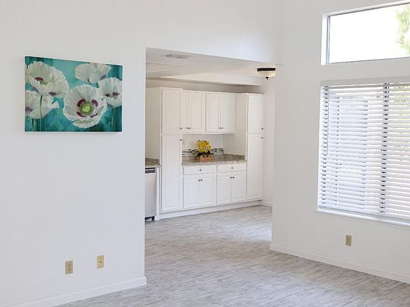 5th image of 4059 La Tarriga Way