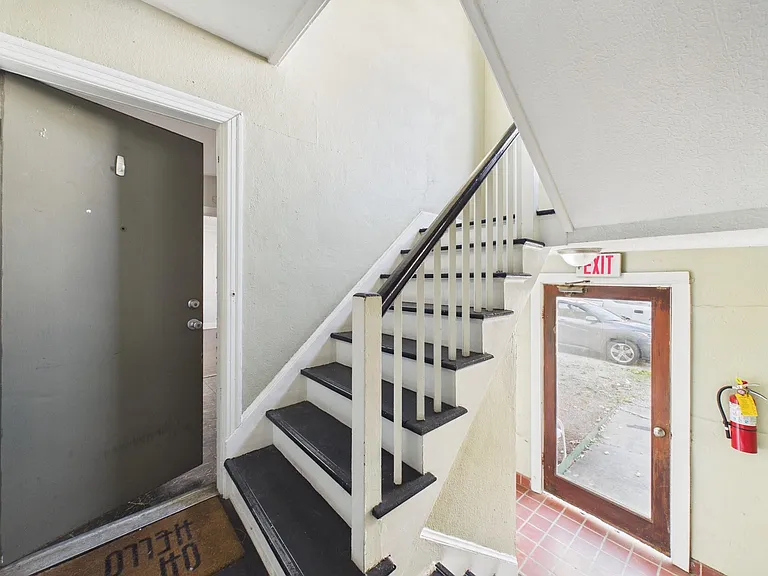 1920 Richmond Ave #9 — Photo 19