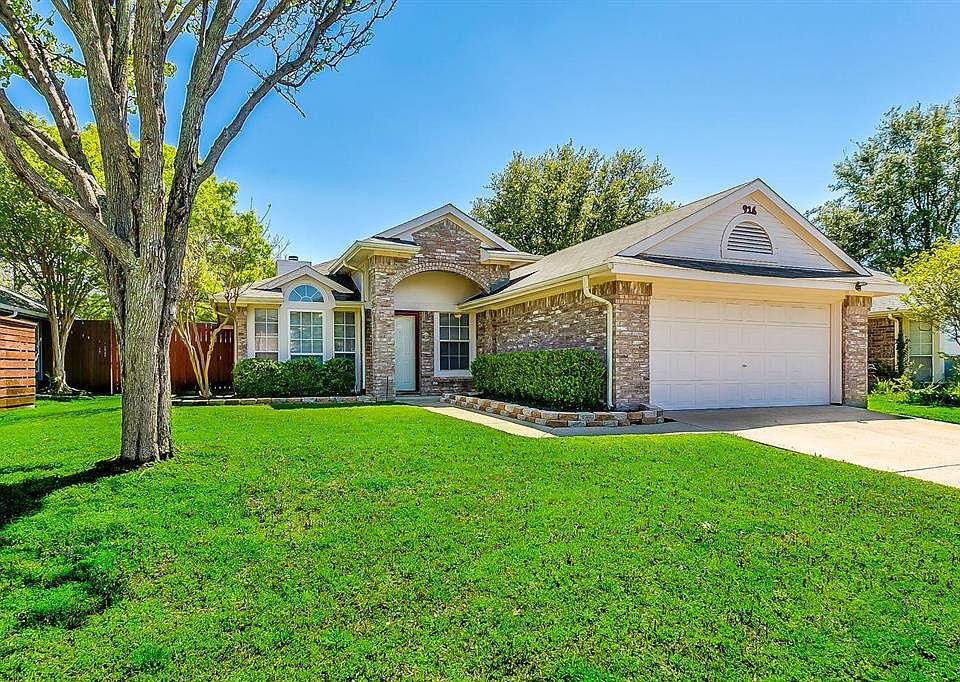 1st image of 916 Gordon Oaks Dr