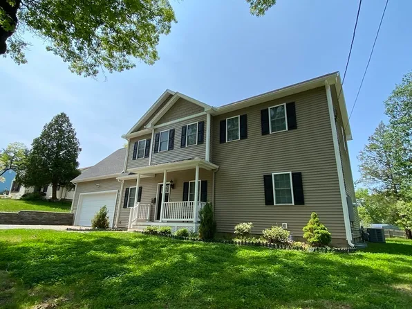 42 Kerry Dr, Springfield, MA 01118