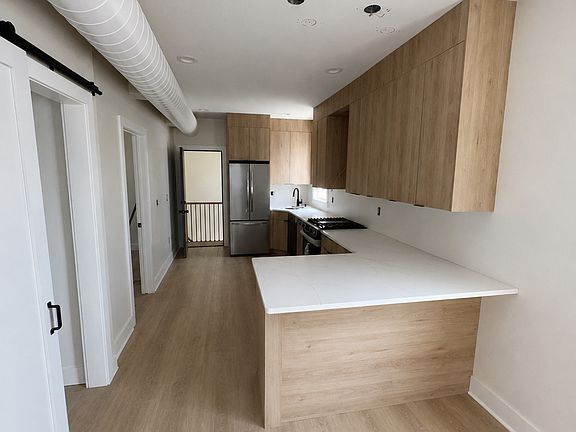 5th image of 88 Sanford Ave Floor 2