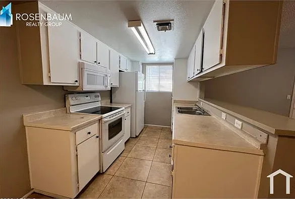 860 E Brown Rd #23 — Photo 4