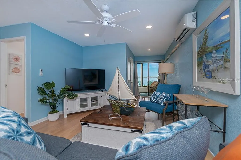 1 bed, 1.0 bath, 884 sqft, $4,500 — Photo 4