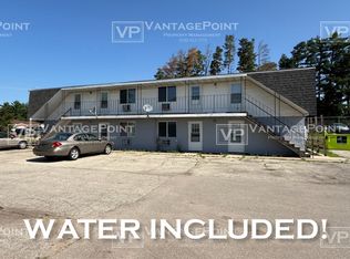 1914 Division St #1920, New London, WI 54961