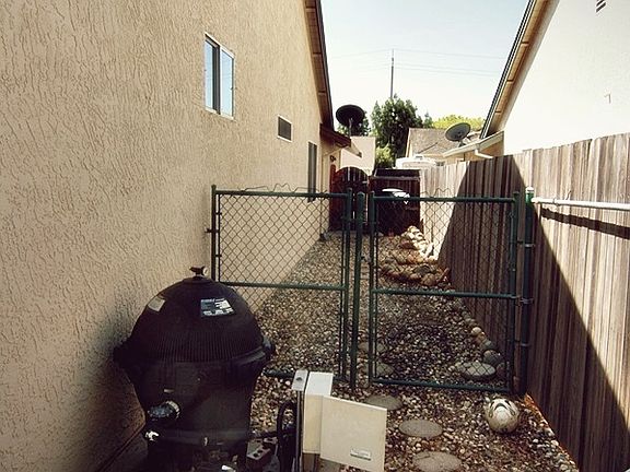 5th image of 1306 Champagne Cir