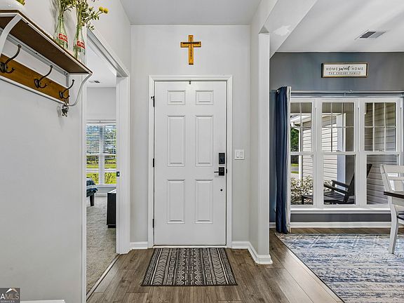 5th image of 204 Bowline Ln