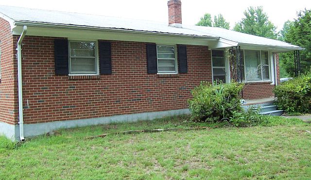 1st image of 285 Riceville Rd