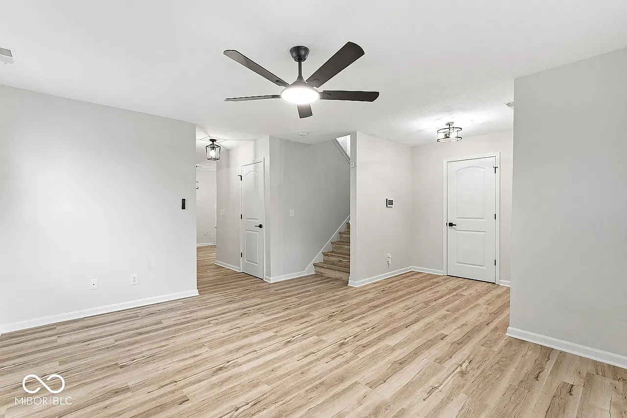 3 bed, 1380 sqft, $2,550 — Photo 3