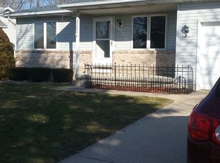 2262 Pine Tree Rd, Holt, MI 48842