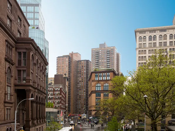 331 East 5th Street image 3 of 20