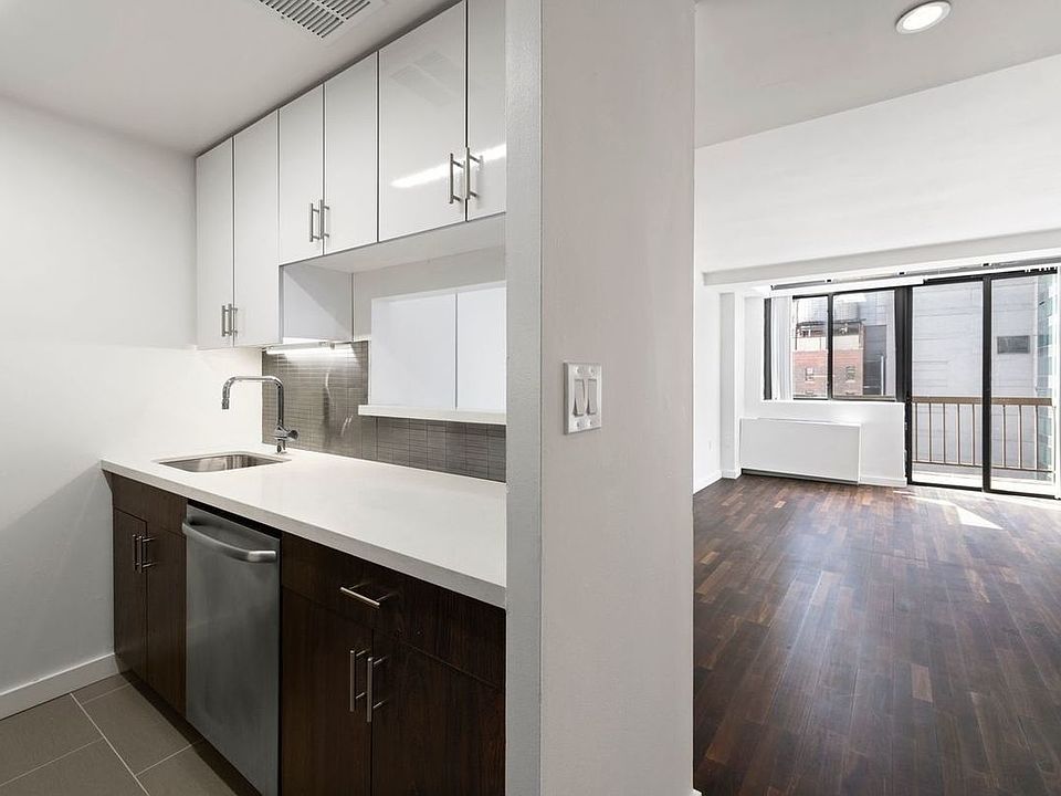 1st image of 184 Lexington Ave #10FF