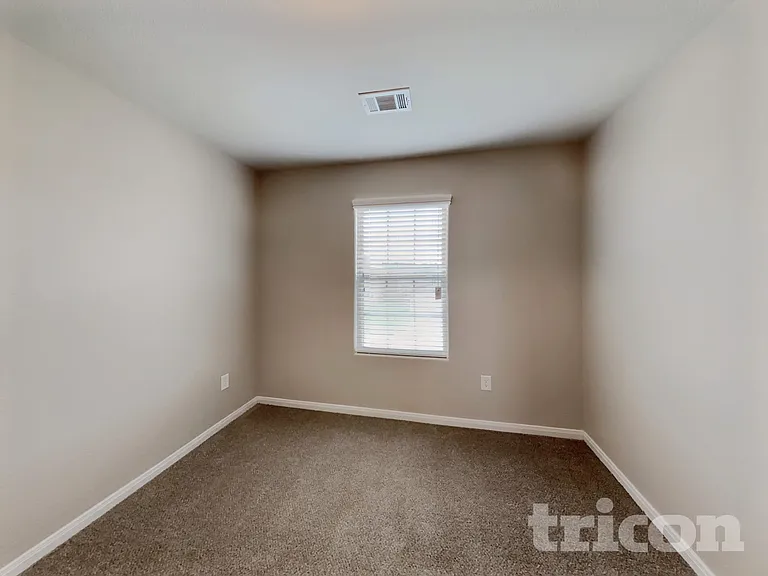 10115 Dawson Hill Ln — Photo 11