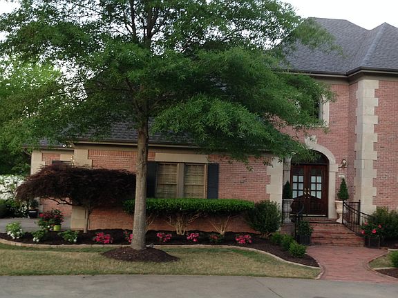 3rd image of 500 Hilltop Dr