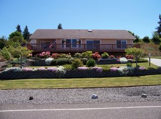 200 Moonlight Dr, Sequim, WA