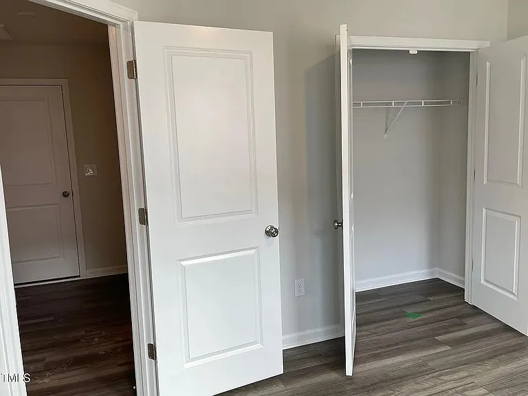 4002 Silver Oak Ln — Photo 6