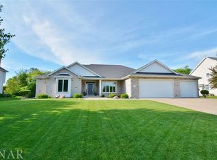 3114 Rusty Ln, Bloomington, IL 61704