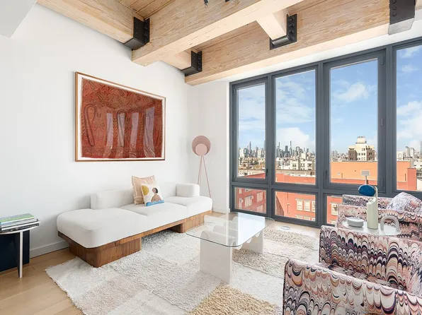 710 Metropolitan Ave, Brooklyn, NY 11211