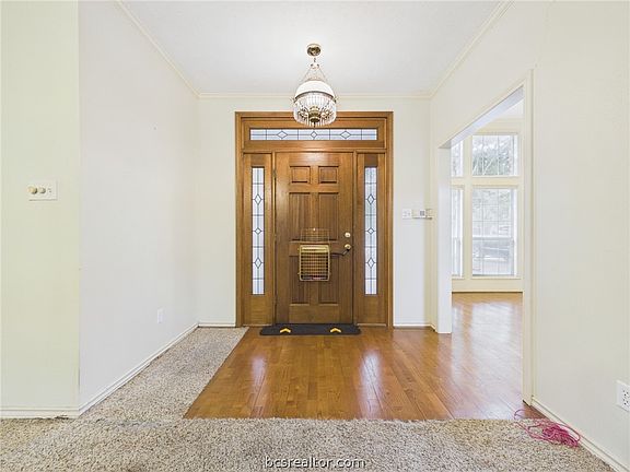 4th image of 1707 Cardinal Ln
