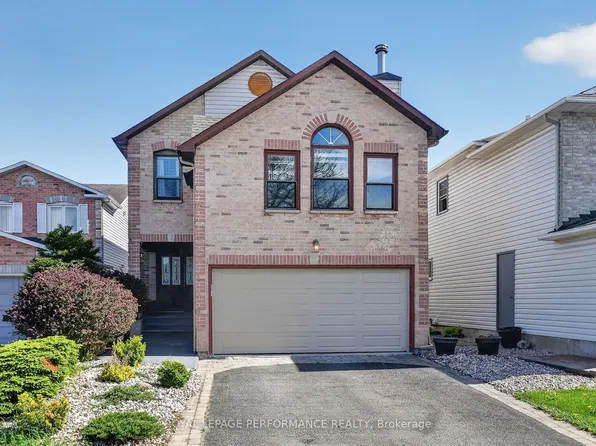 6592 Windsong Ave, Ottawa, ON K1C 6M9