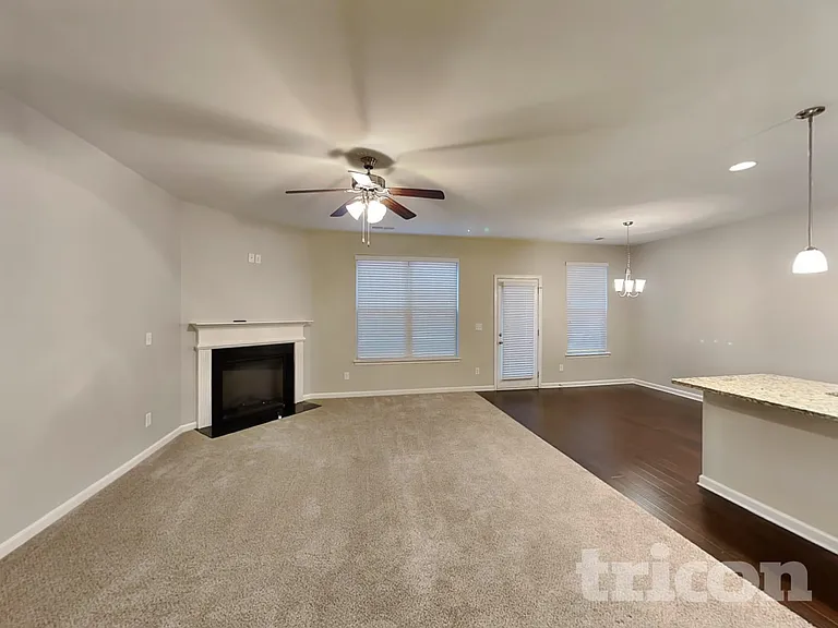 377 Lossie Ln — Photo 3