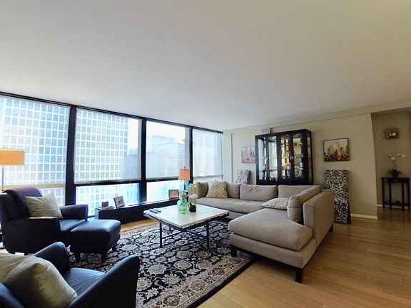 5th image of 900 N Lake Shore Dr APT 2406
