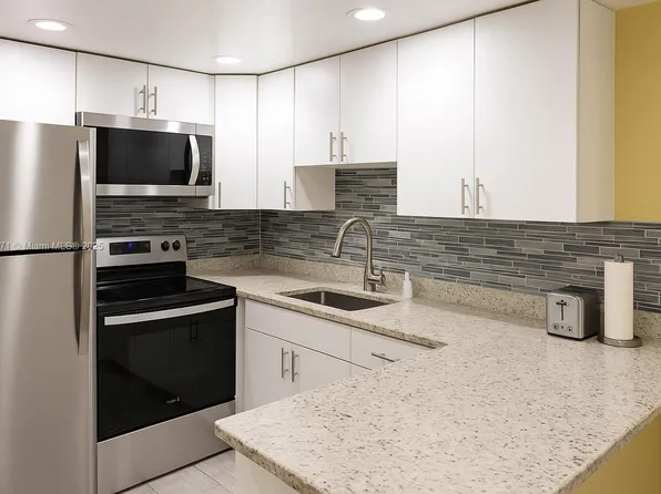 5771 Washington St APT H1, Hollywood, FL 33023