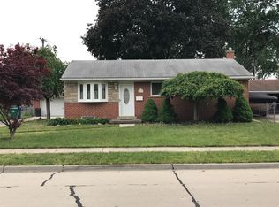 31161 Block St, Garden City, MI 48135