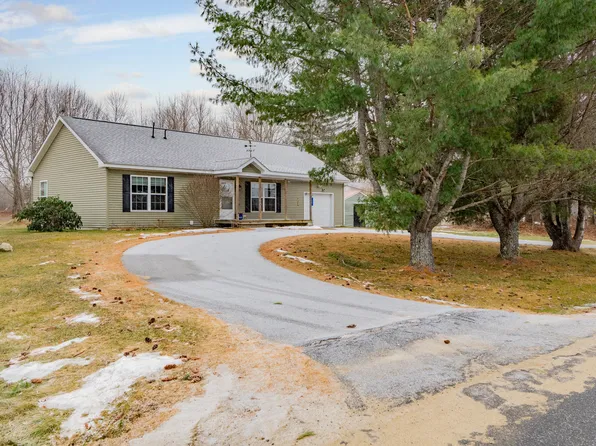 15 Williams Street, Richmond, ME 04357