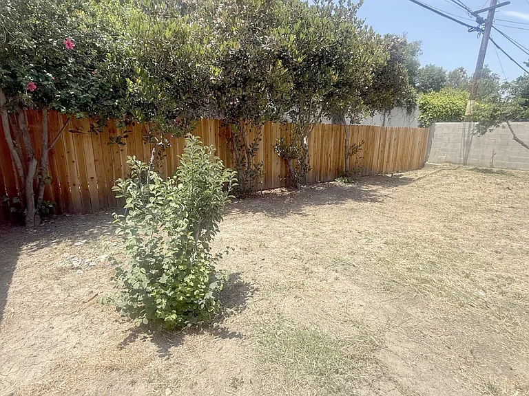 6243 Blucher Ave — Photo 29