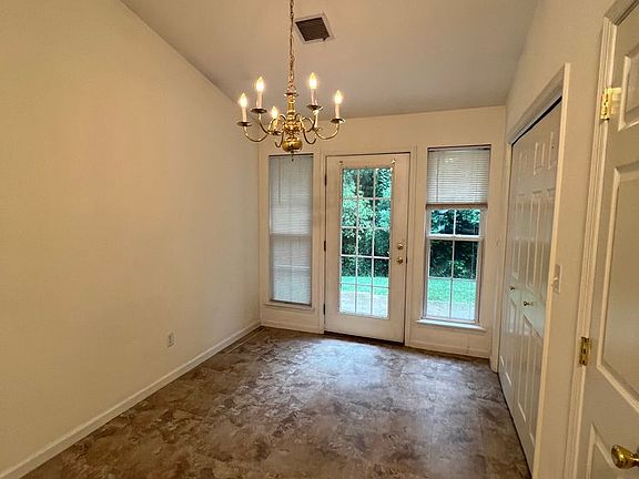 5th image of 18-21 Eastwick Ln