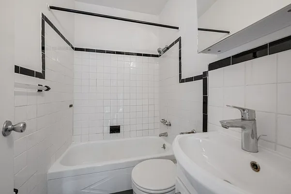 Rented by Canvas Property Group | media 4