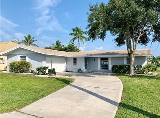 2471 Palm Tree Dr, Punta Gorda, FL 33950