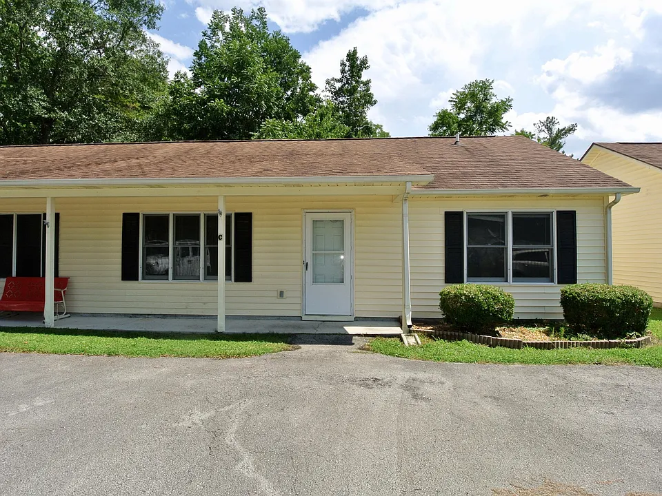 1212 Highland Ave #D