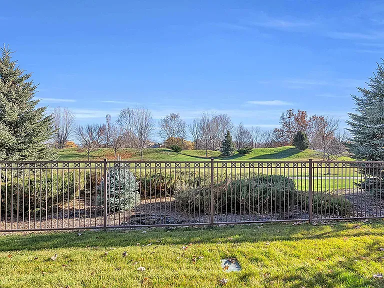 3258 S Arctic Fox Ave — Photo 28
