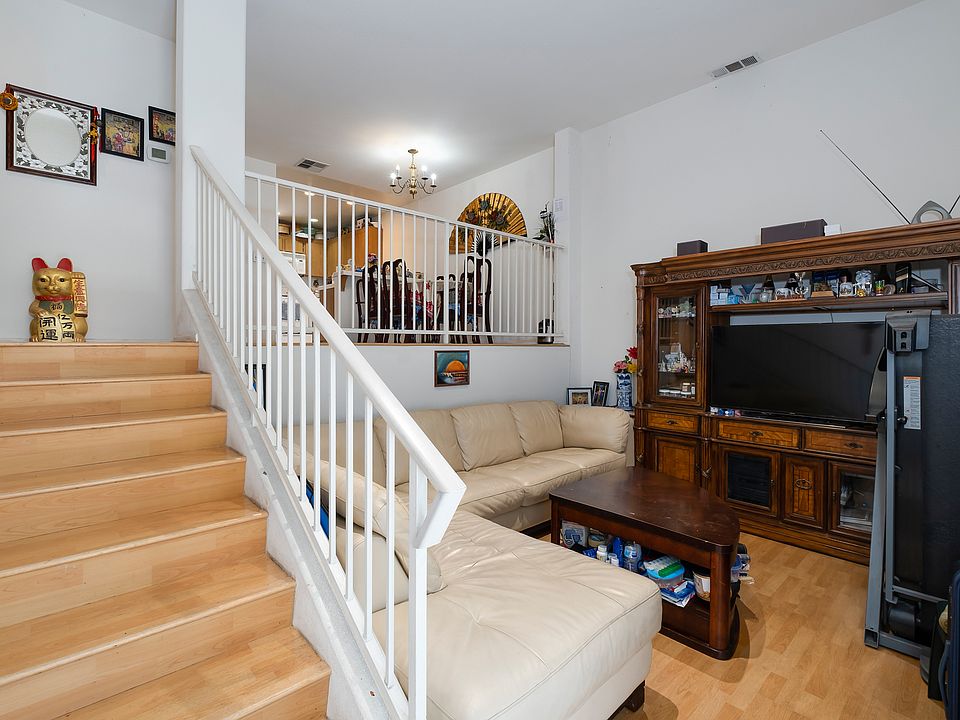 1st image of 23105 Colony Park Dr