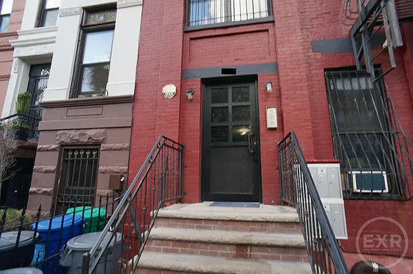 Rented by EXR | media 21