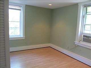 3rd image of 724 N 5th Ave APT E