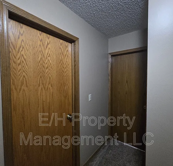9105 W Westlawn St #1 — Photo 16