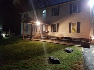 651 N Main St APT 2, Pittston, PA 18640