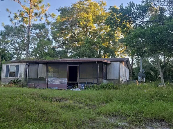 31836 Lakeside Dr, Deland, FL 32720