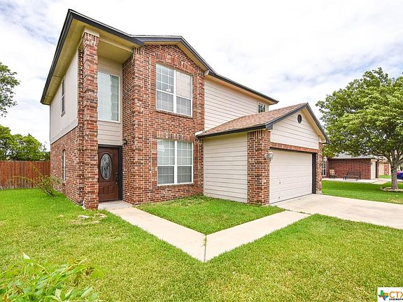 2nd image of 2105 Schottische Ln