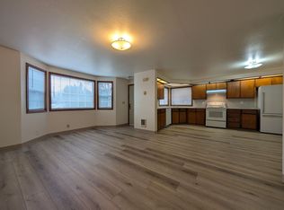 1217 R St APT 1, Springfield, OR 97477