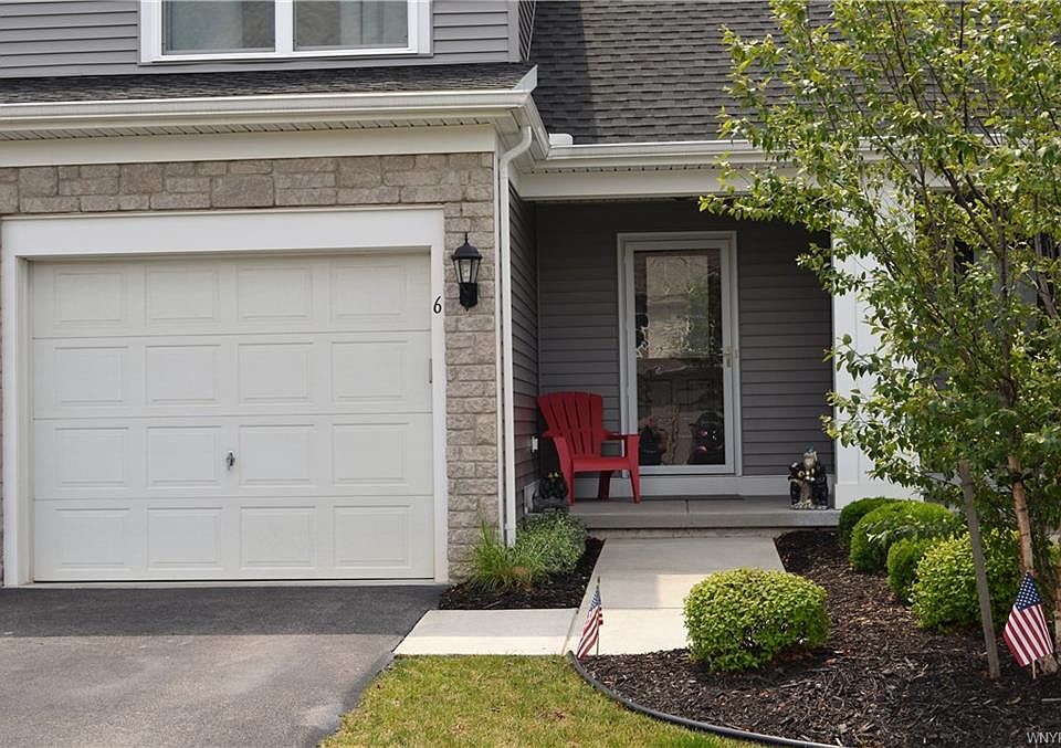 1st image of 6 Brockton Dr
