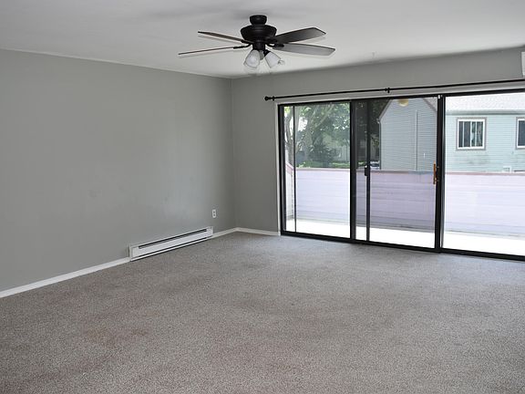 2nd image of 38 Candlewood Dr
