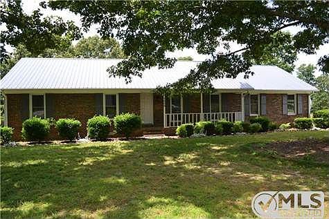 1st image of 1006 Beech Dr N