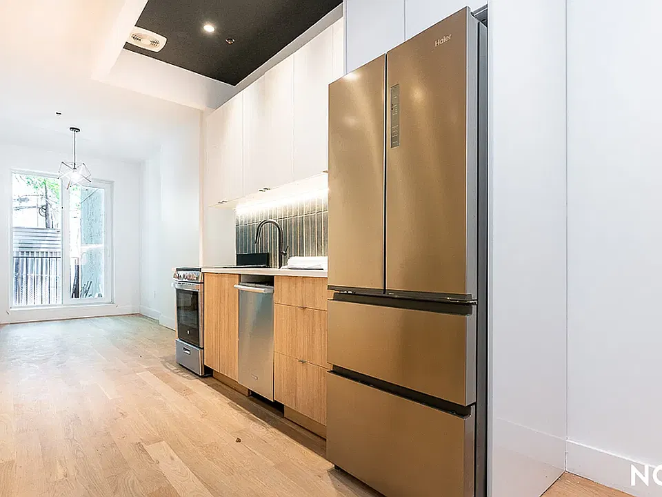 987 Bedford Ave #1B