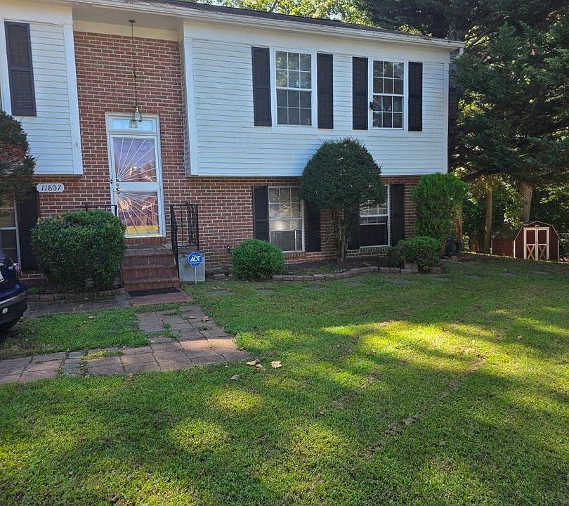 1st image of 11807 Flora Ln