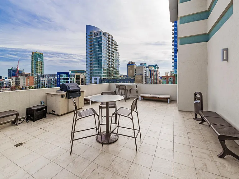 875 G St #405 — Photo 24